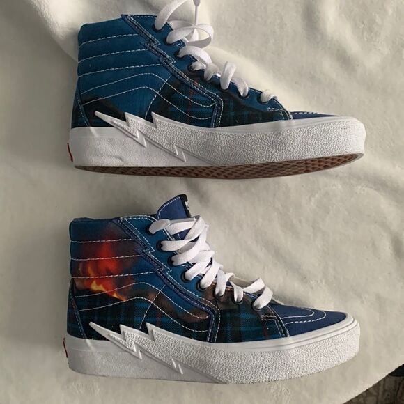 VANS Sk8-Hi Bolt Big Reveal Closet Navy/White sneakers - Picture 1 of 6